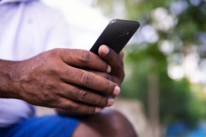 Free Cell Phone For Seniors And Disabled Individuals: Stay Connected Without Cost